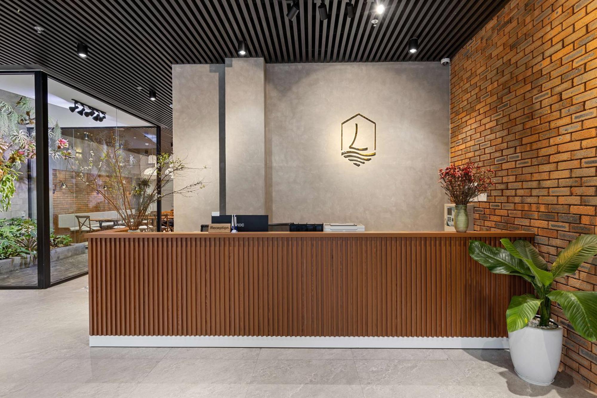 Lagom Boutique Hotel ダナン市 エクステリア 写真